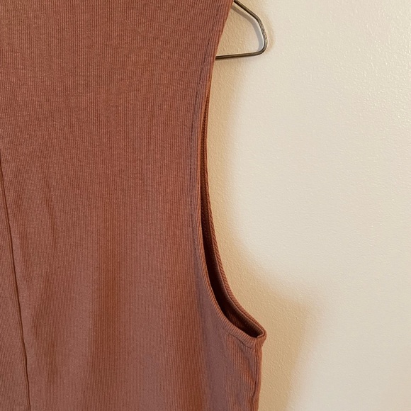 A New Day Women’s Sleeveless Cognac Orange Brown Color Top Size XL - Picture 3 of 4